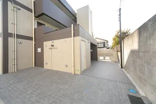 東京都練馬区小竹町2【マンション】の外観