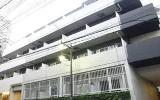 ステージファースト東新宿【1階】の外観