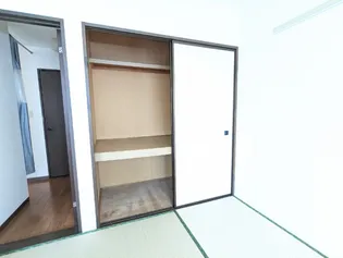 ハイツ五十嵐【2階】の内装