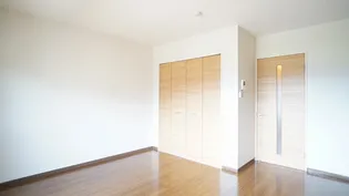 メゾンモンマルトル2【1階】の居間