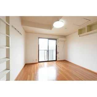 メルベーユ2001【2階】の居間