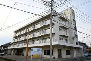 ル・シャン【2階】の外観