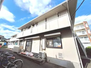 レミントン テラス B【2階】の外観