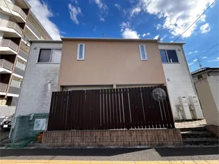 ローレルパティオ薬師堂【2階】の外観