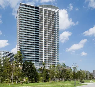 ベイズタワー&ガーデン【13階】の外観