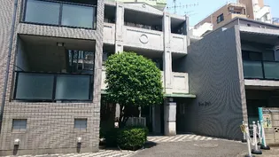 パインフィールド【2階】の外観