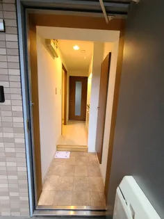 KSキャトルセゾンIII【3階】の玄関