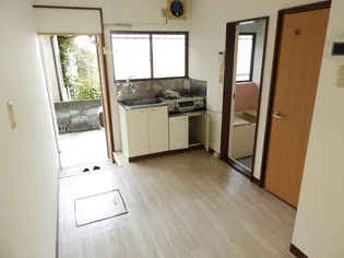 チェリーヒルズ【1階】のキッチン