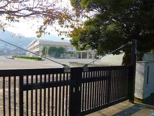 ビバリーヒル【2階】の周辺