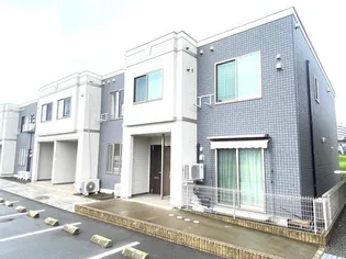 広島県東広島市西条町助実【アパート】の外観