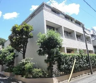 東京都目黒区駒場2【アパート】の外観