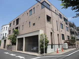 プレズィール白金の画像