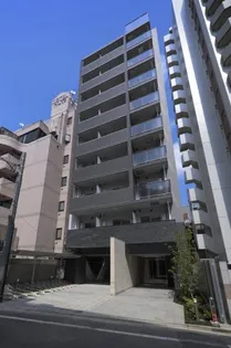 東京都新宿区新宿1【マンション】の外観