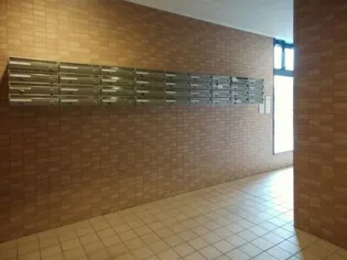 ロイヤルプレイス010の地図