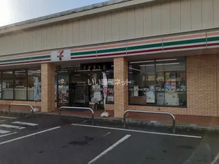 ロイヤルプレイス010の周辺