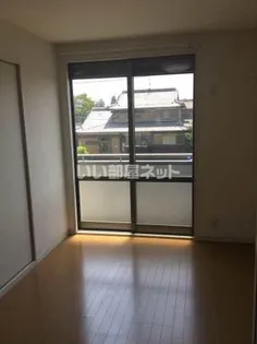 カーサ アコルデ B【2階】の居間