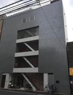 インペリアルビル【2階】の外観