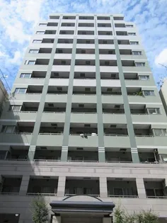 東京都新宿区新宿2【マンション】の外観