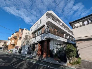 ヤマザキマンション【3階】の外観