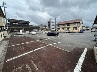 サンヨーク C棟【2階】の地図