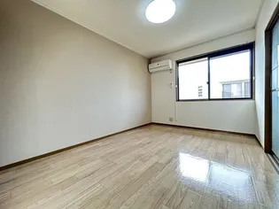 サンヨーク C棟【2階】の内装