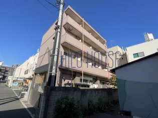 ルネス カメリアの画像