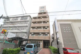 ファミーユ松本【2階】の外観