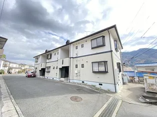 ヴィラージュ西本【2階】の外観