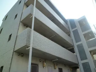 ベェーベ1996【1階】の外観