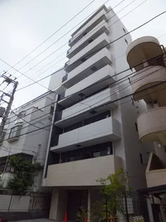 フェルクルール上野根岸【3階】の外観