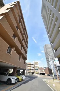 再来しごくビルの画像