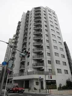 東京都港区南青山6【マンション】の外観