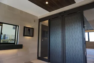 ロイヤルヒルズ老野森【6階】の地図