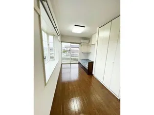 グリーンハイツ【2階】の居間