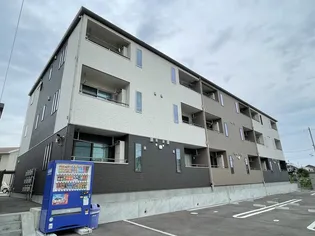 la u lea富沢【2階】の外観