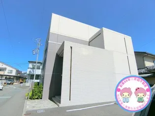 長野県長野市吉田1【マンション】の外観