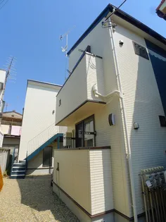 plumas与野【1階】の外観