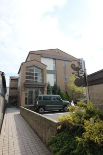 ア-ジュ・ヴェ-ル【2階】の外観