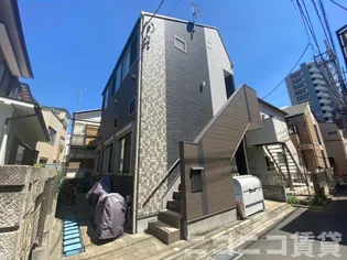 ハーモニーテラス新宿【1階】の外観