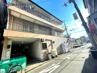 栗田マンションの画像