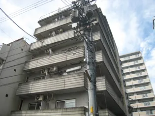 ドルフ廿代【4階】の外観