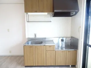 ルミエール福原【2階】のキッチン