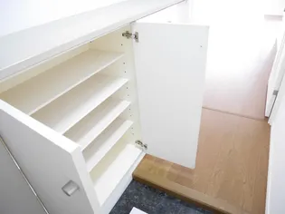 品川シーサイドビュータワー II【3階】の玄関