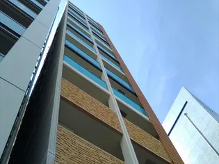 東京都中央区新富2【マンション】の外観