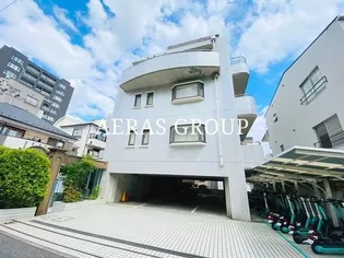 ロイヤルハイネス【2階】の外観