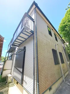 クロ-バ-リ-フ【1階】の外観