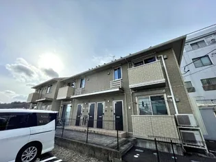 ルート48【2階】の外観