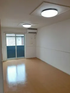 ハーレーII【2階】の居間