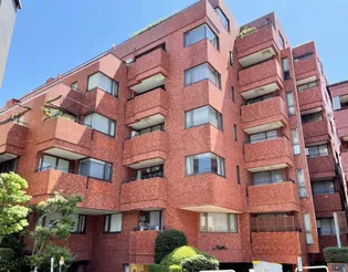 セントラル乃木坂【2階】の外観