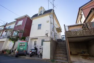 ホワイトキャビン高舟【2階】の外観